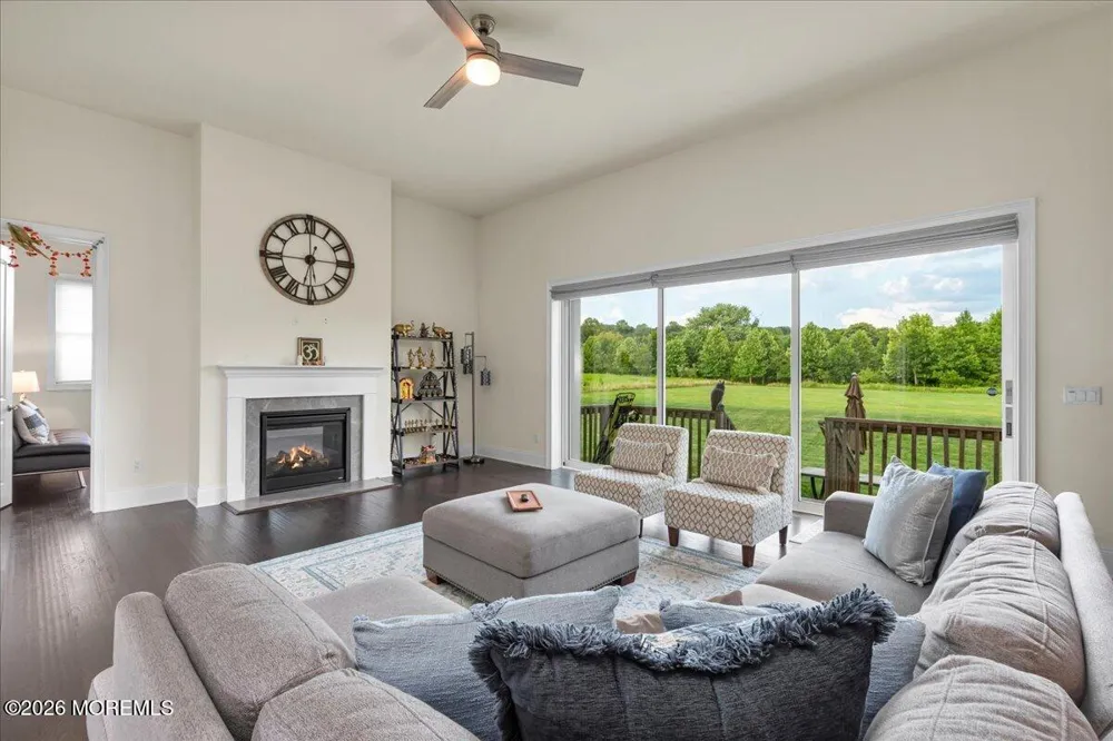 4 Prestwick Court Holmdel, NJ 07733