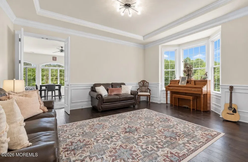 4 Prestwick Court Holmdel, NJ 07733