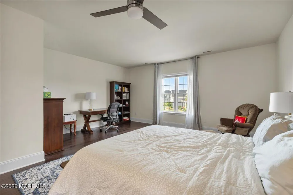 4 Prestwick Court Holmdel, NJ 07733