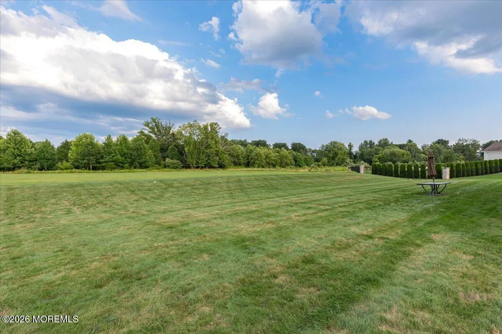 4 Prestwick Court Holmdel, NJ 07733