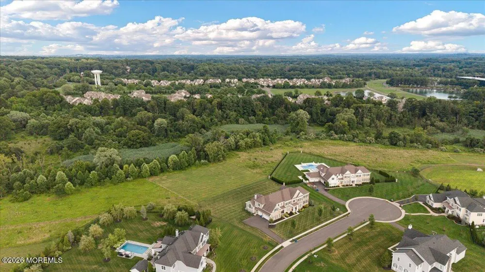 4 Prestwick Court Holmdel, NJ 07733