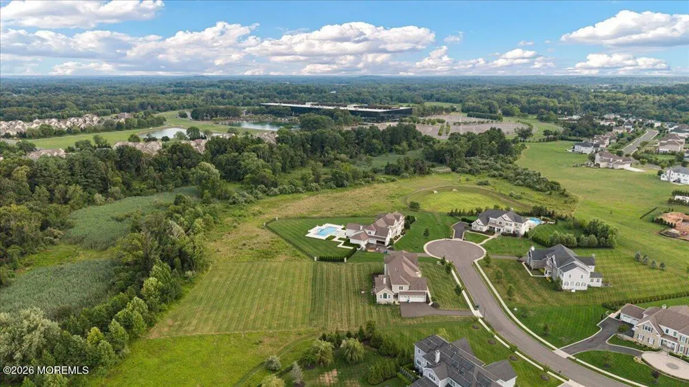4 Prestwick Court Holmdel, NJ 07733
