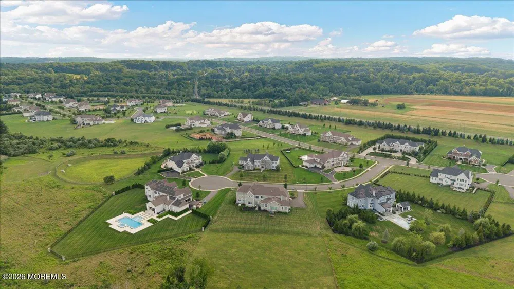4 Prestwick Court Holmdel, NJ 07733