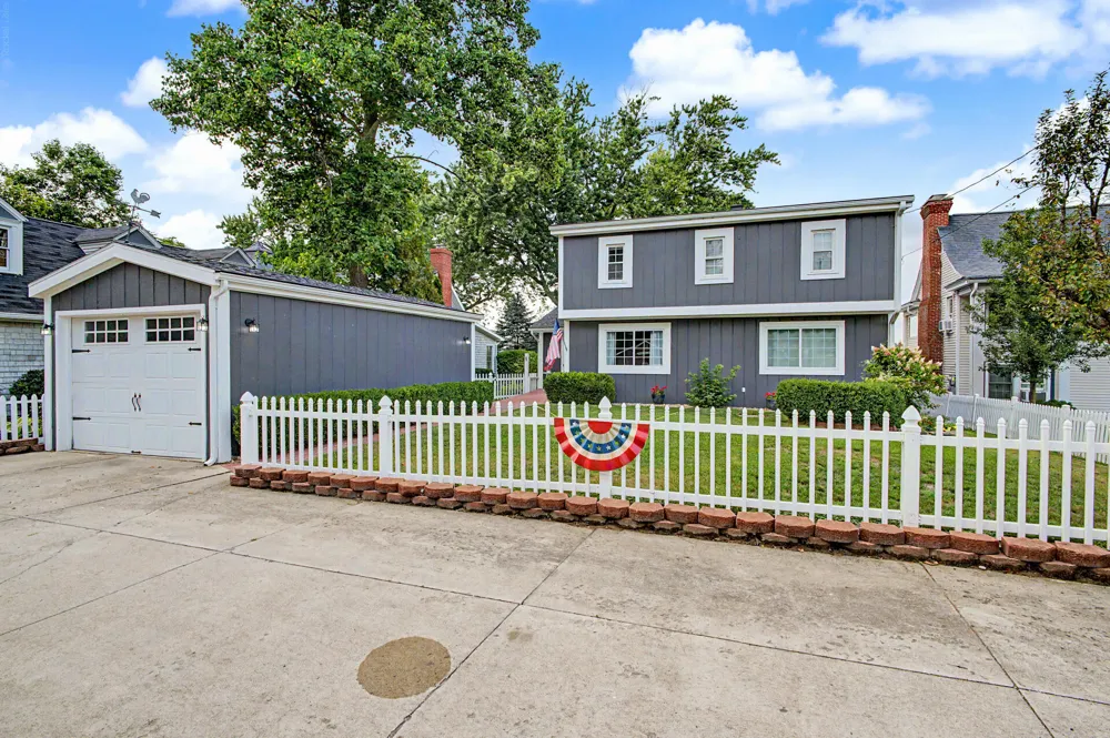 2124 Ash Te Wette Beach Drive Cambria Township, MI 49242