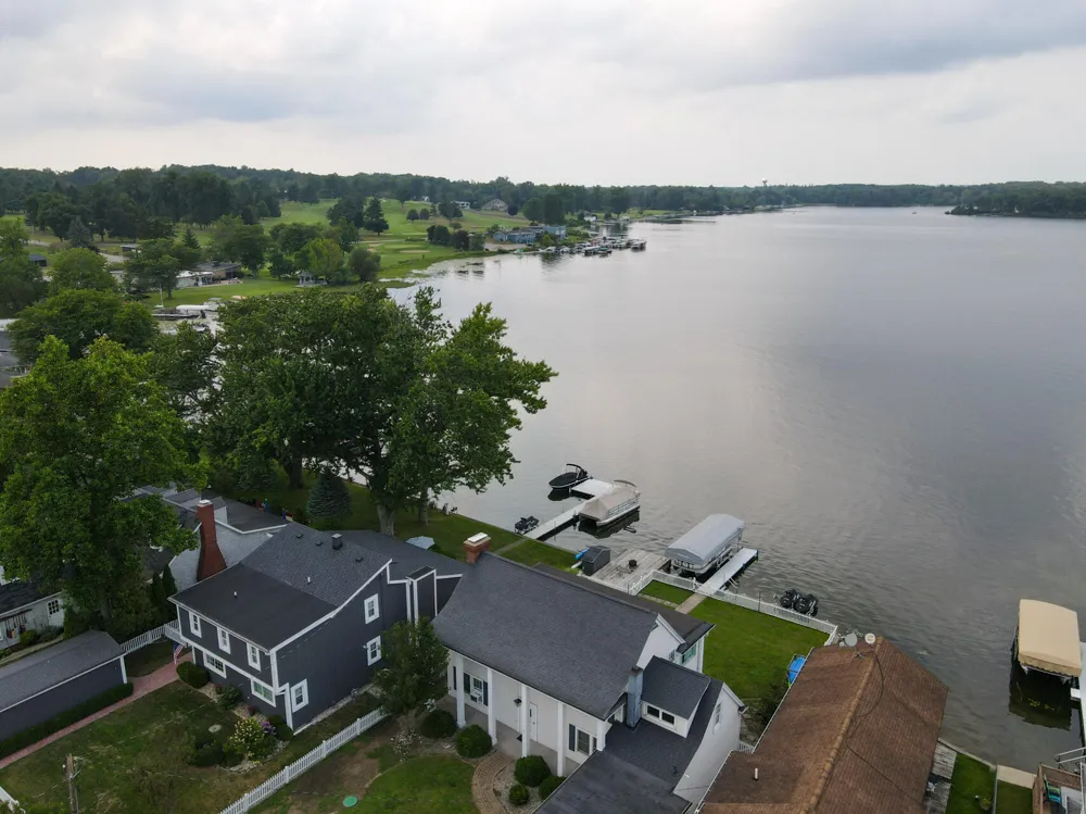 2124 Ash Te Wette Beach Drive Cambria Township, MI 49242