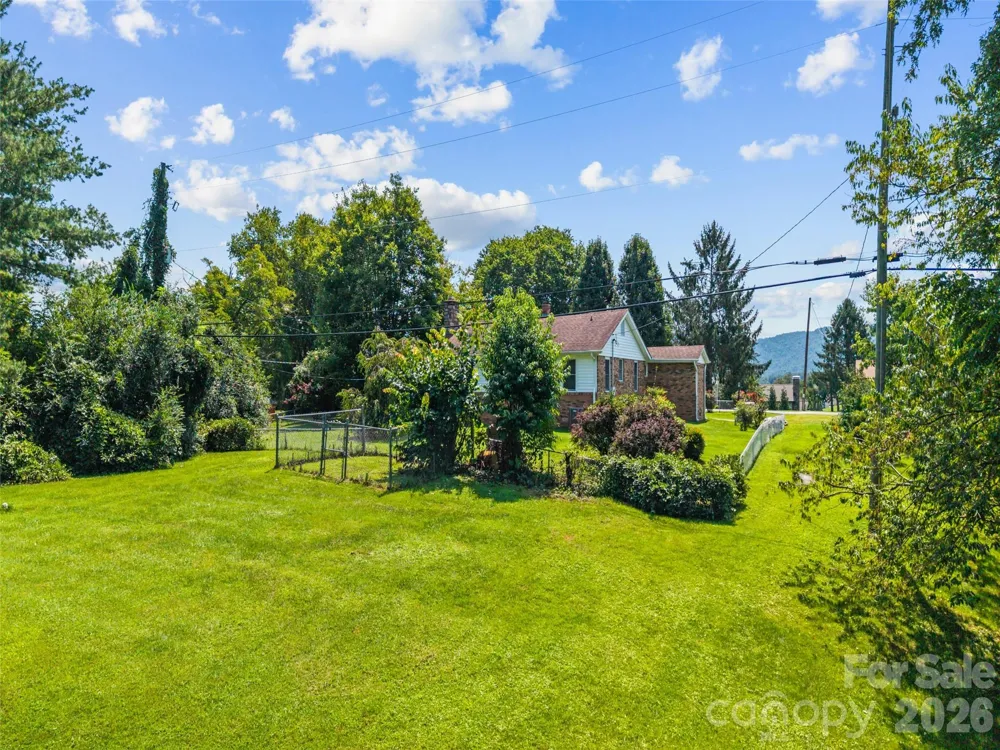 53 Salem Road Weaverville, NC 28787