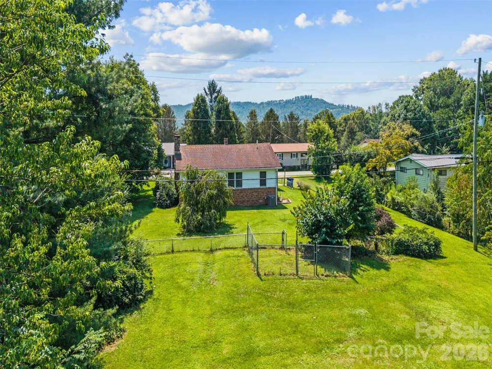 53 Salem Road Weaverville, NC 28787