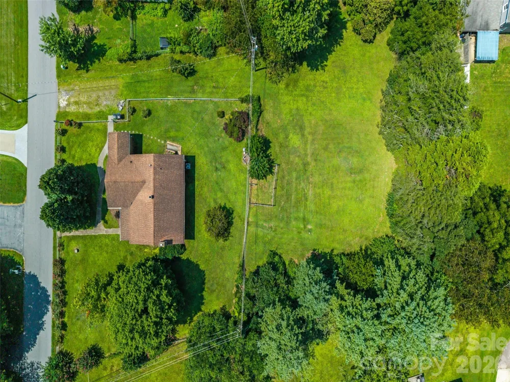 53 Salem Road Weaverville, NC 28787