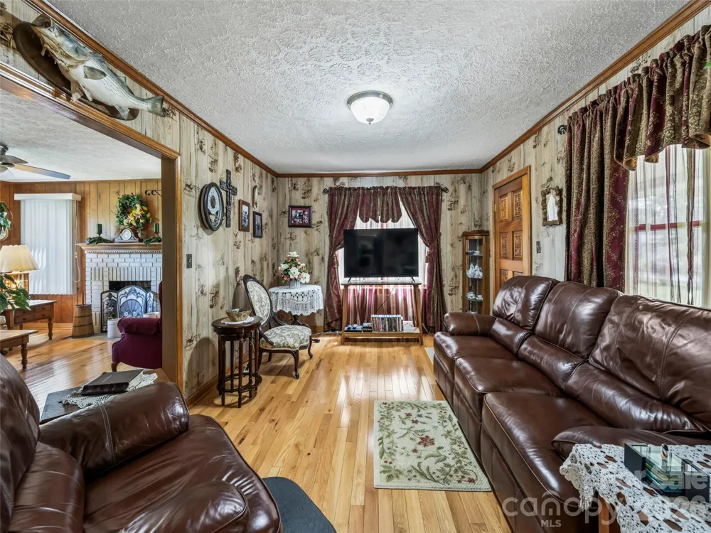 53 Salem Road Weaverville, NC 28787