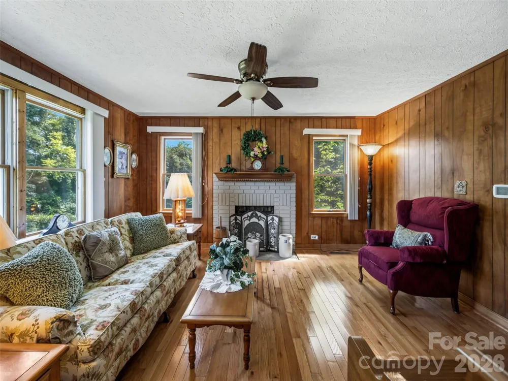 53 Salem Road Weaverville, NC 28787