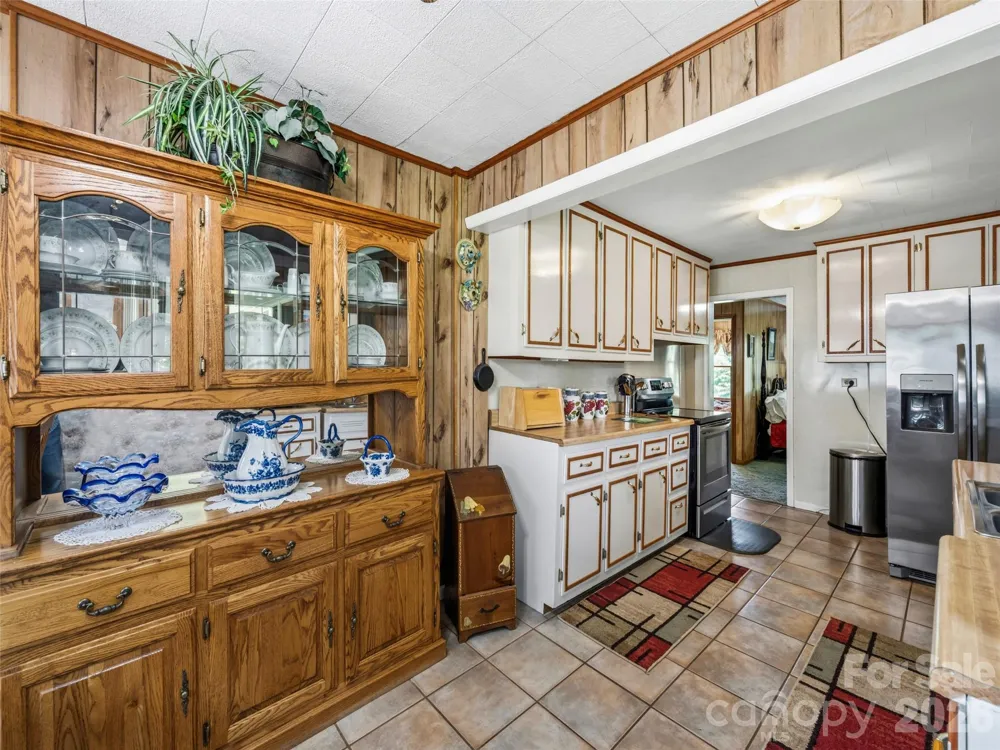 53 Salem Road Weaverville, NC 28787