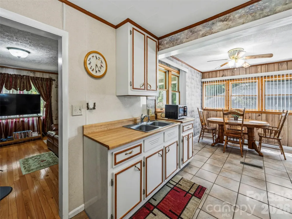 53 Salem Road Weaverville, NC 28787