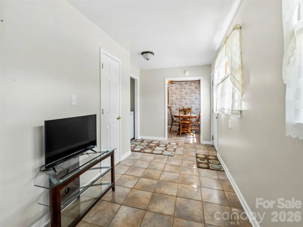 53 Salem Road Weaverville, NC 28787