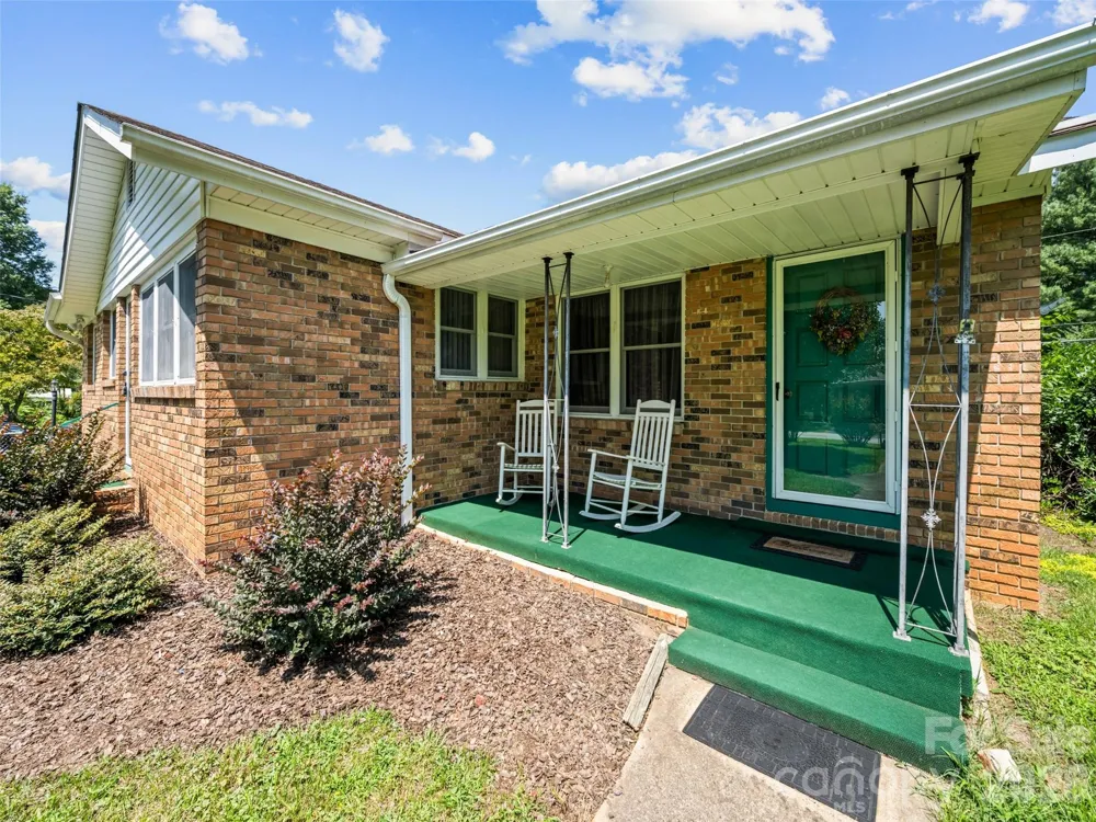 53 Salem Road Weaverville, NC 28787