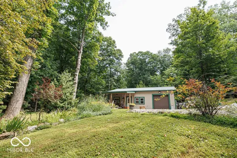 1405 Lakeside Drive