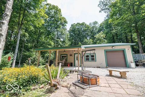 1405 Lakeside Drive