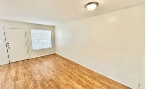 1115 Austin Street Denton, TX 76201