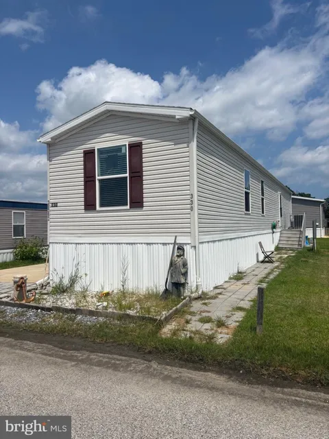 38362 SQUIRREL ROAD