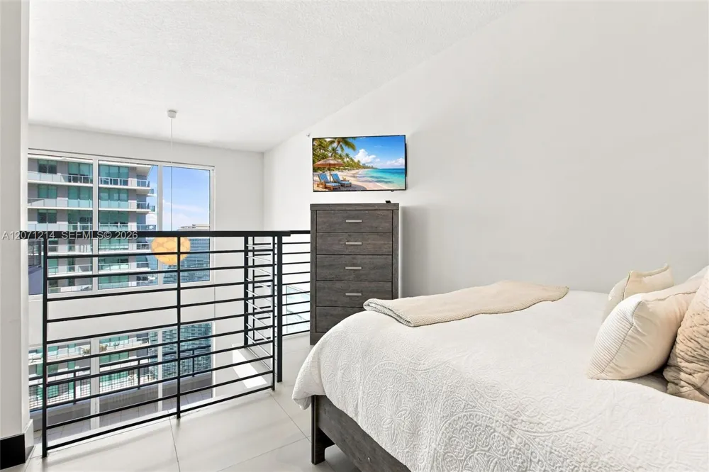 60 SW 13th St #4602 Miami, FL 33130