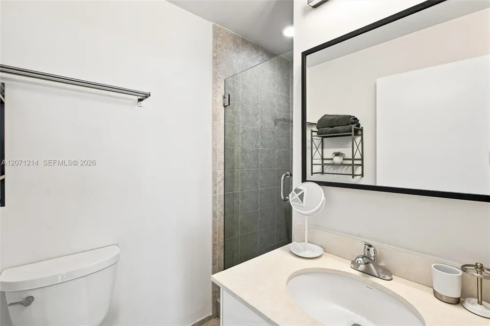 60 SW 13th St #4602 Miami, FL 33130