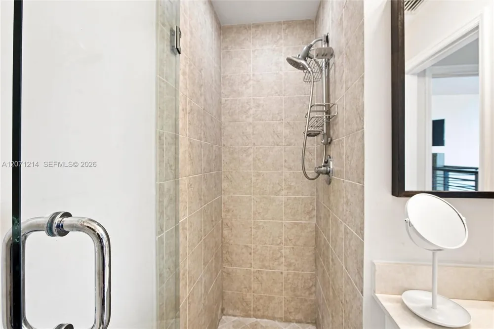 60 SW 13th St #4602 Miami, FL 33130