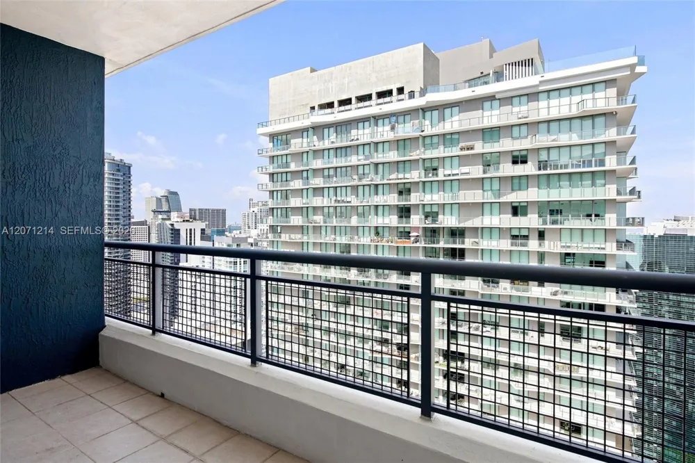 60 SW 13th St #4602 Miami, FL 33130