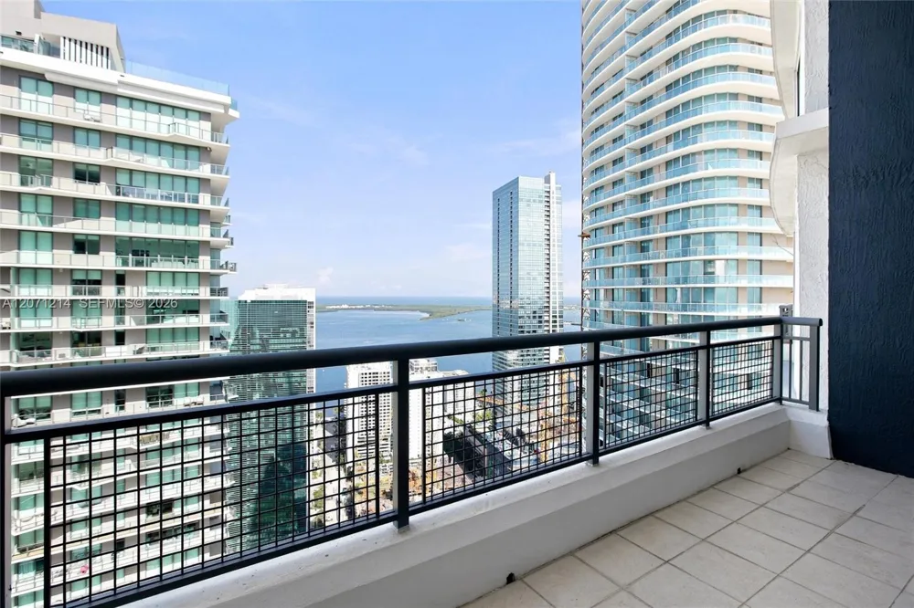 60 SW 13th St #4602 Miami, FL 33130