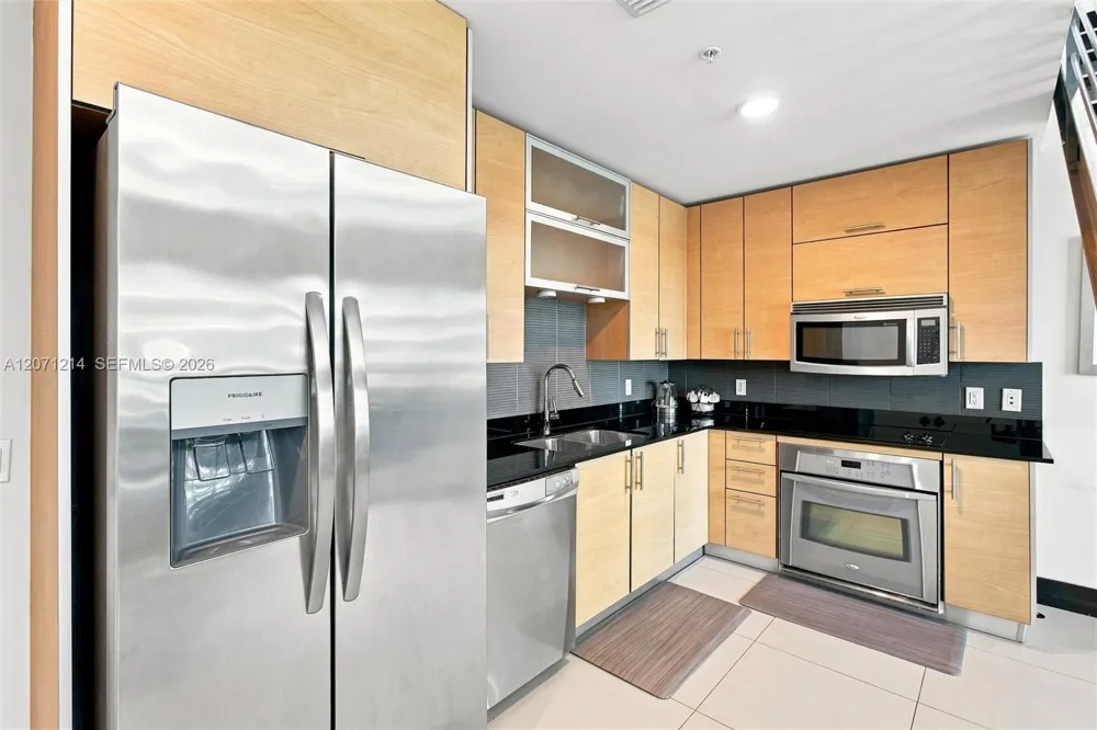 60 SW 13th St #4602 Miami, FL 33130