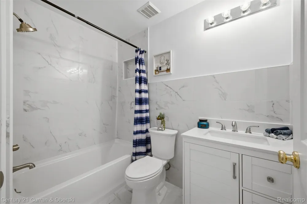 39444 Springwater Drive Northville Township, MI 48168