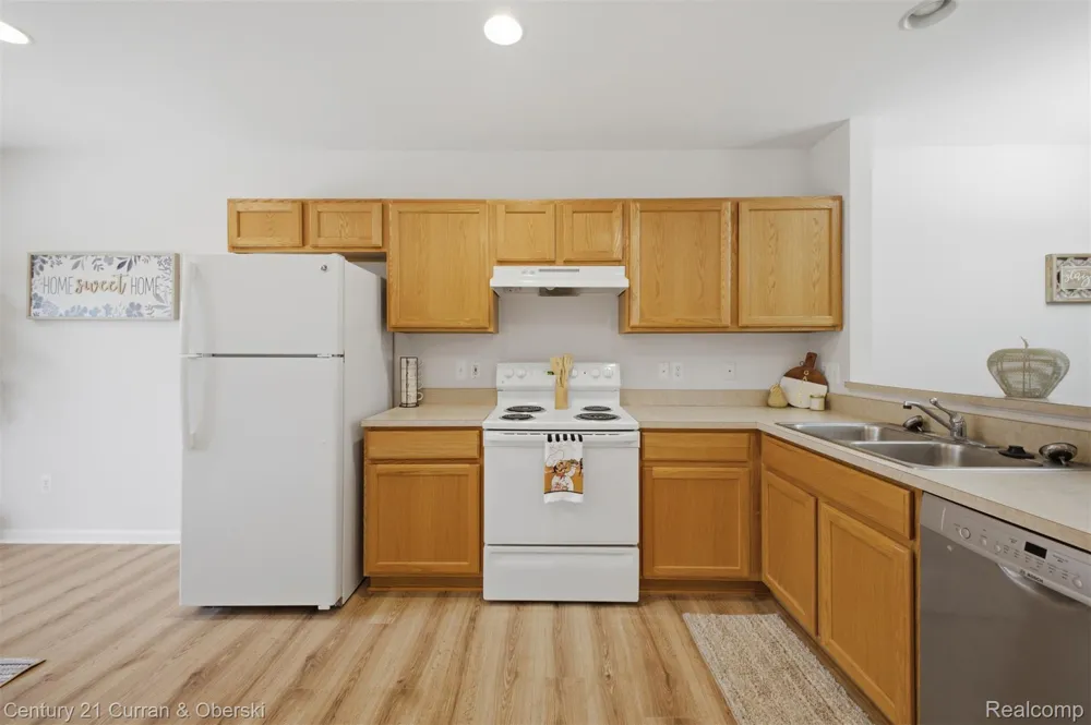 39444 Springwater Drive Northville Township, MI 48168