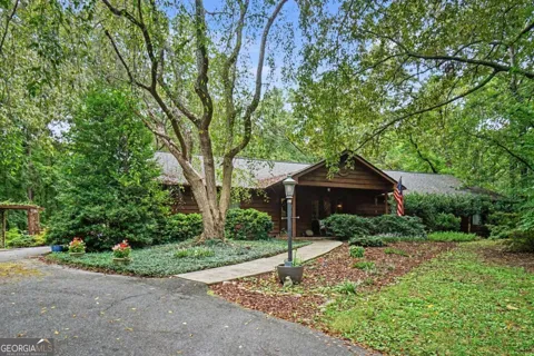 25 Woodall Rd SE