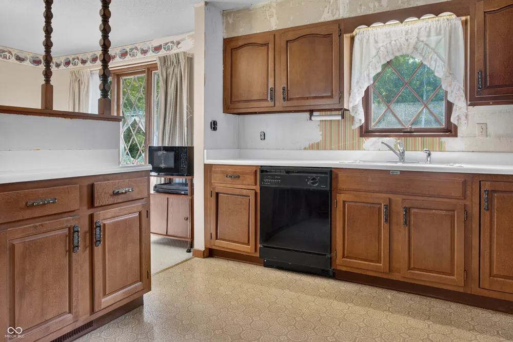 1234 E Denman Road Rosedale, IN 47874