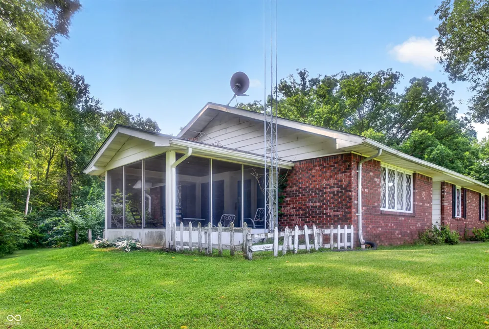 1234 E Denman Road Rosedale, IN 47874
