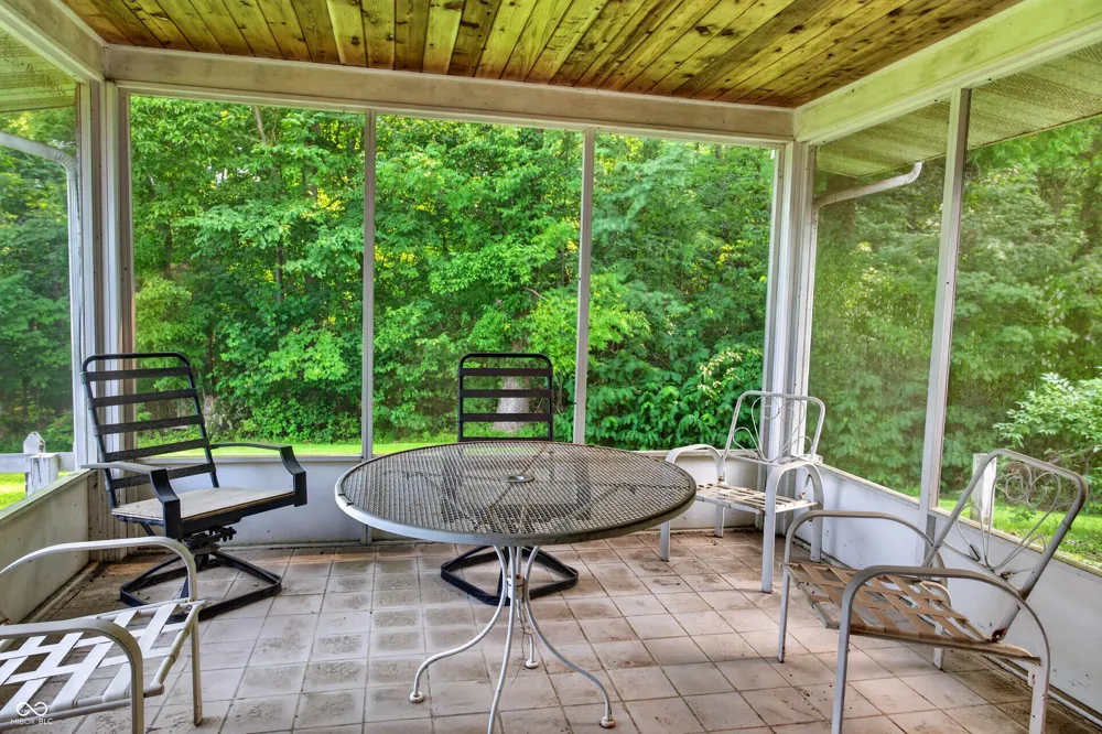 1234 E Denman Road Rosedale, IN 47874