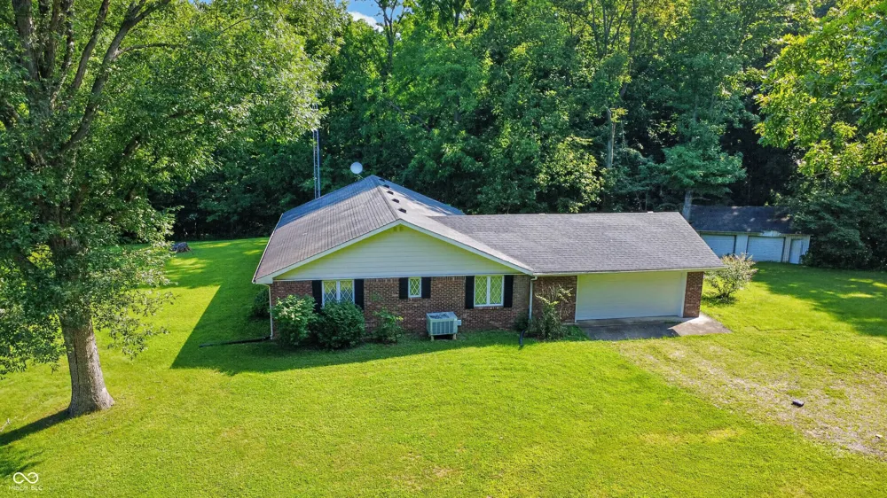 1234 E Denman Road Rosedale, IN 47874