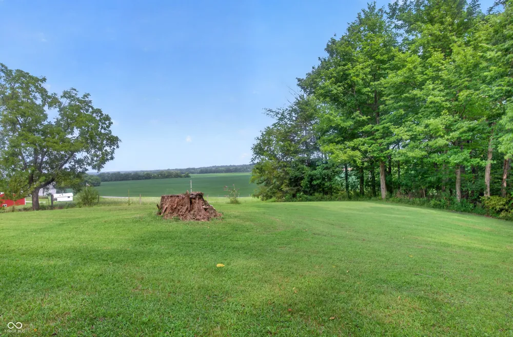 1234 E Denman Road Rosedale, IN 47874