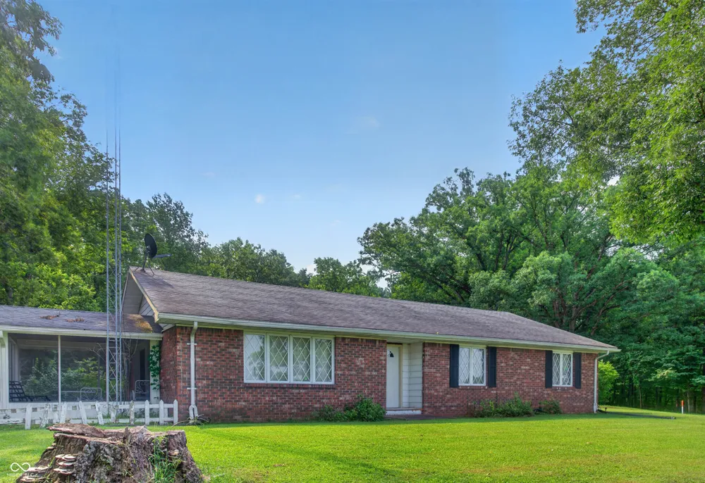 1234 E Denman Road Rosedale, IN 47874