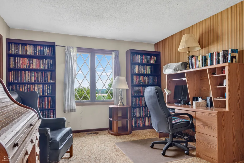 1234 E Denman Road Rosedale, IN 47874