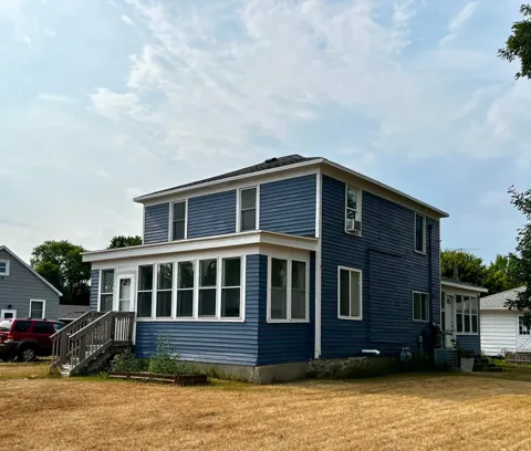 802 Hobart Street