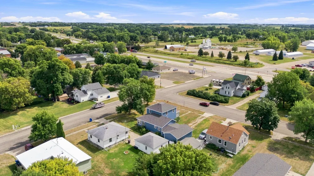 802 Hobart Street Hawley, MN 56549