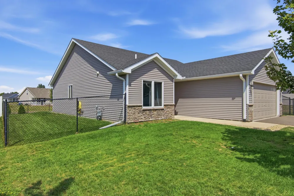 411 Staples Road Osceola, WI 54020
