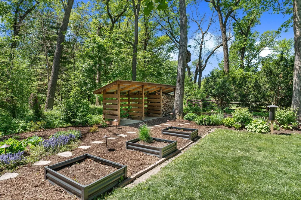 1680 Woodlawn Avenue Owatonna, MN 55060