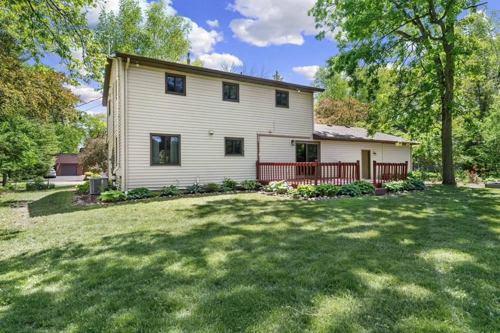 1680 Woodlawn Avenue Owatonna, MN 55060