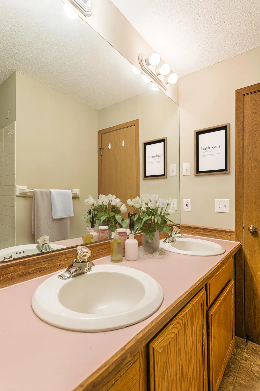 3575 Blue Jay Way #103 Eagan, MN 55123