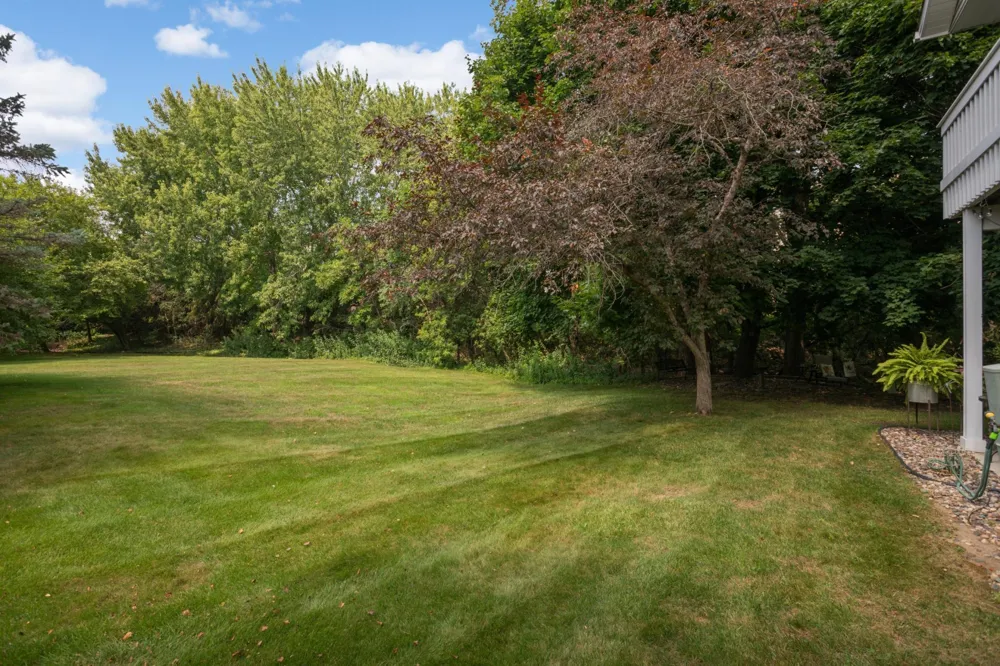 3575 Blue Jay Way #103 Eagan, MN 55123
