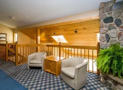 3575 Blue Jay Way #103 Eagan, MN 55123