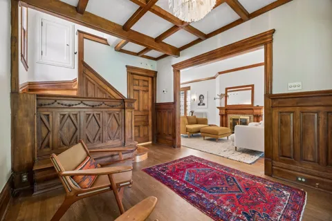 2432 W 24th Street