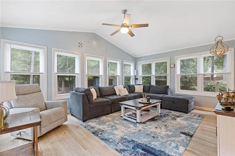 3915 Ivy Run Circle Duluth, GA 30096