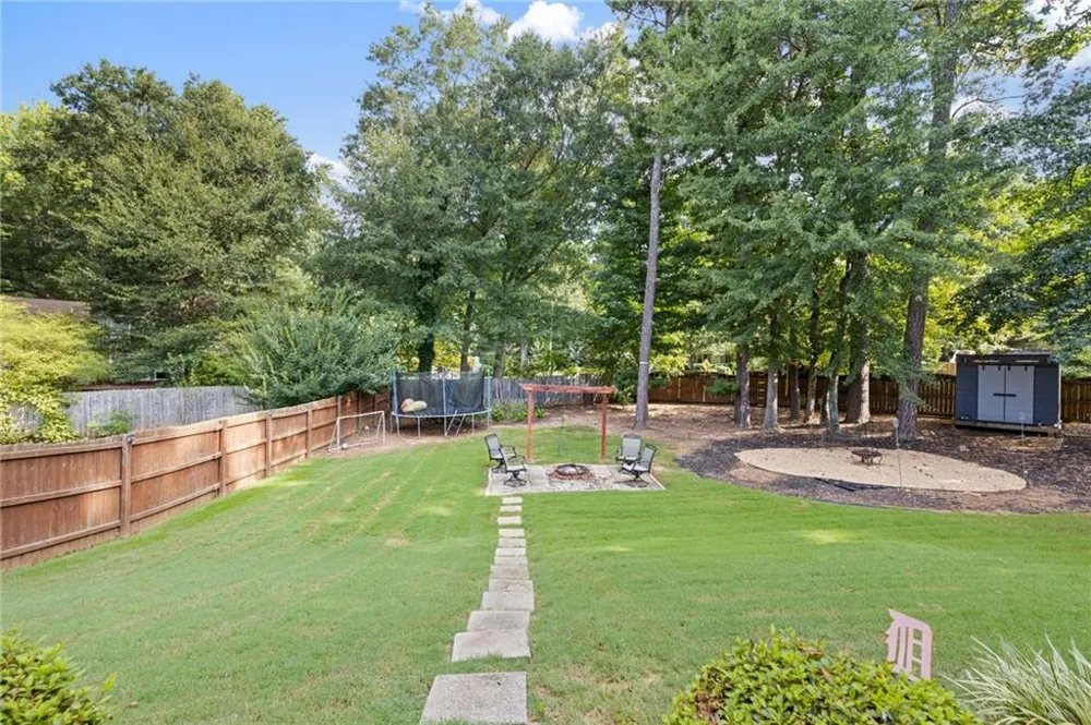 3915 Ivy Run Circle Duluth, GA 30096