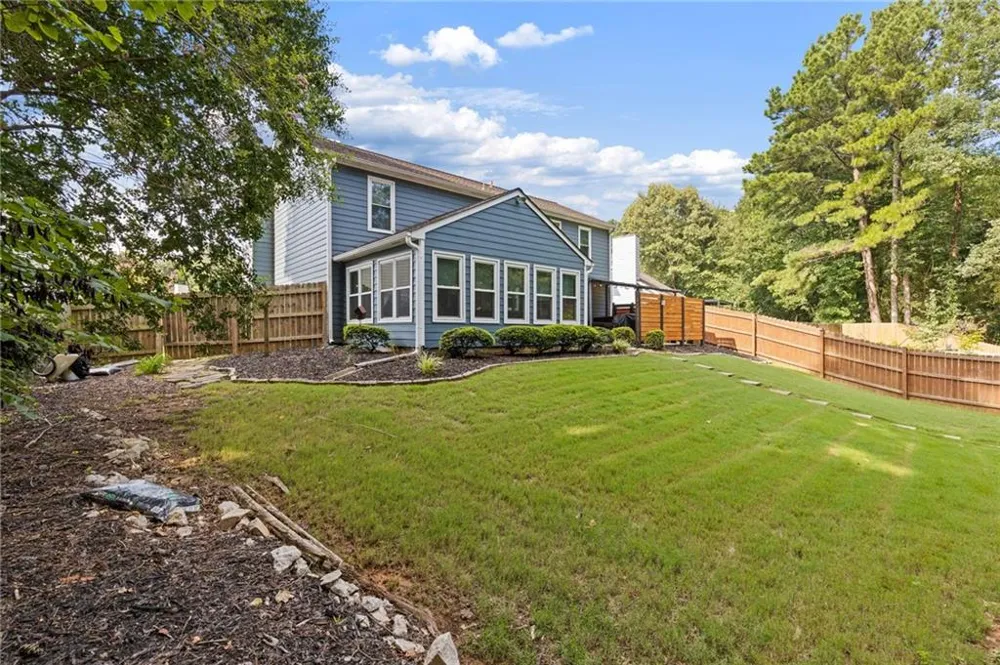 3915 Ivy Run Circle Duluth, GA 30096